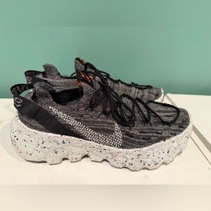 Nike Men’s Sneakers Hippie 04